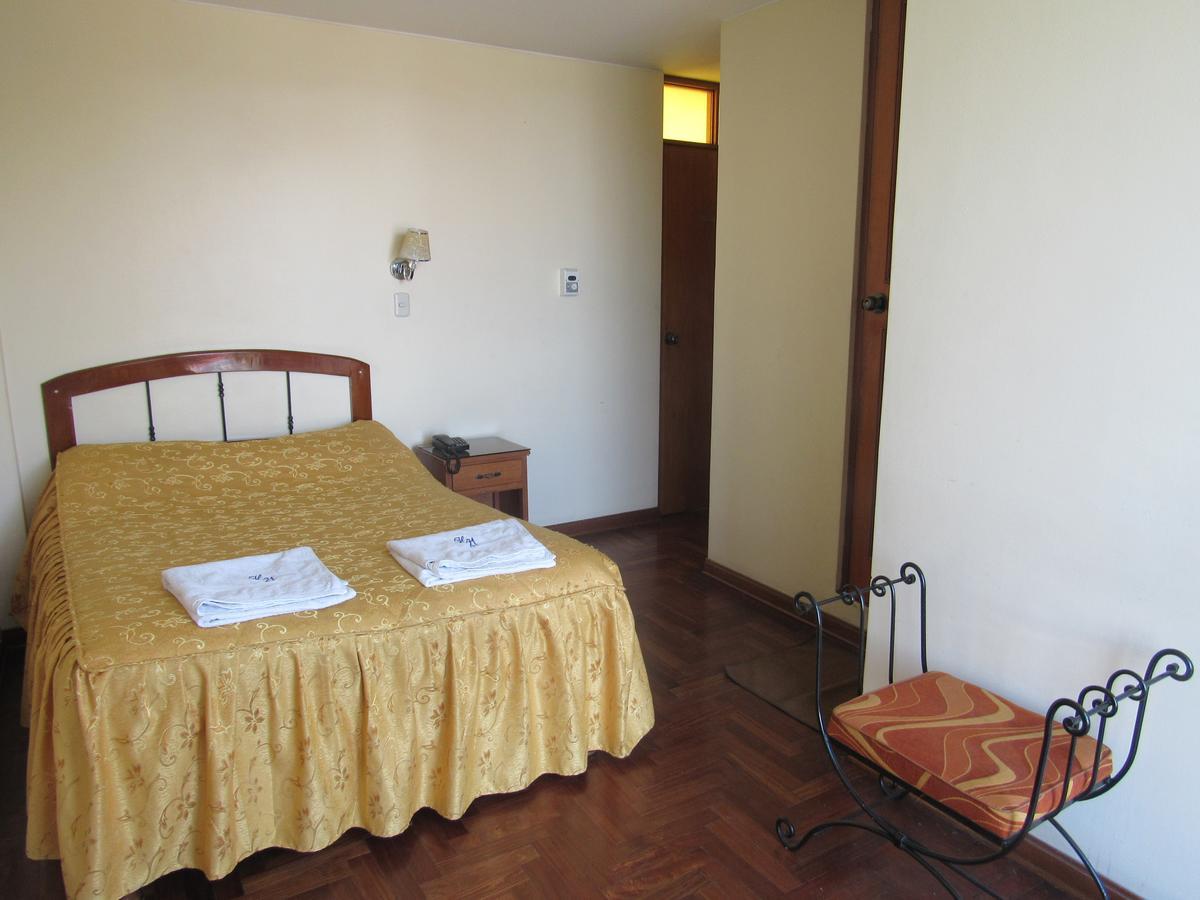 Hostal Siglo 21 Tacna Eksteriør billede
